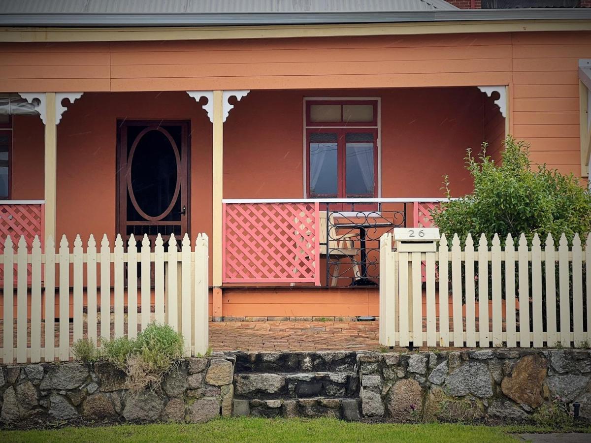 Albany Historic Cottage Exterior photo